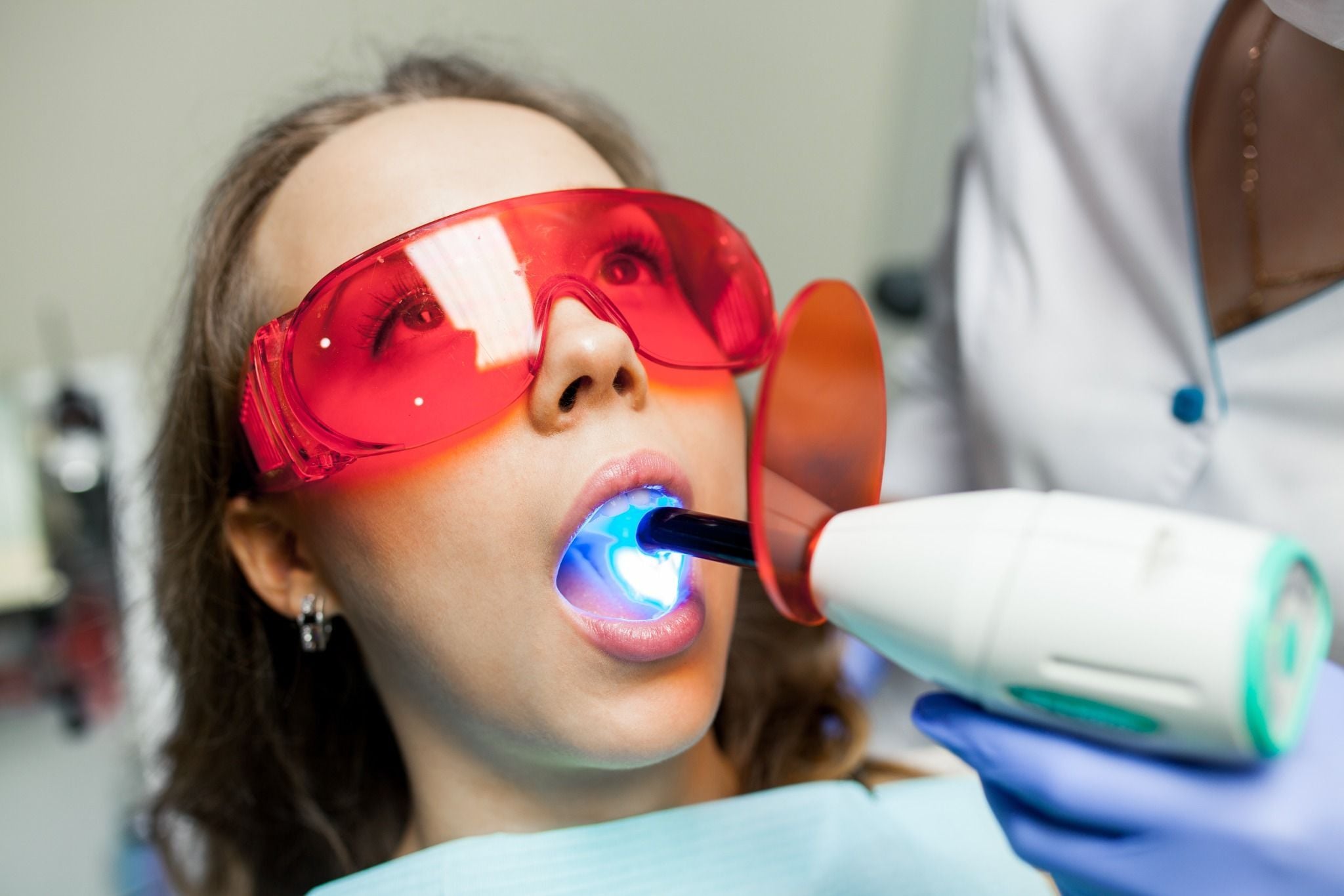 patient getting teeth whitening Utah treatment